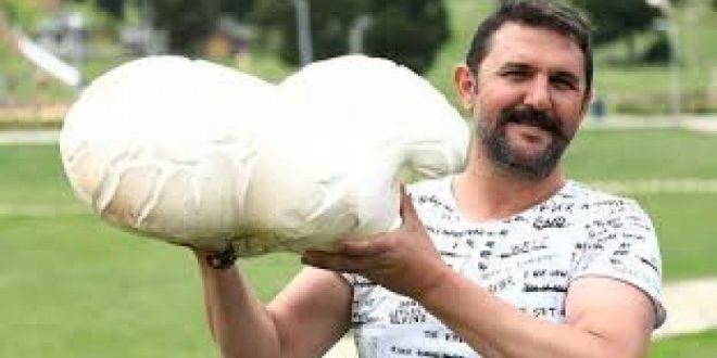 العثور على فطر عملاق بتركيا العثور على فطر عملاق بتركيا