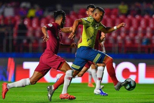 Colombia snatch late victory against Qatar
