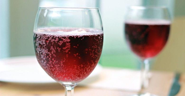 sparkling red wine