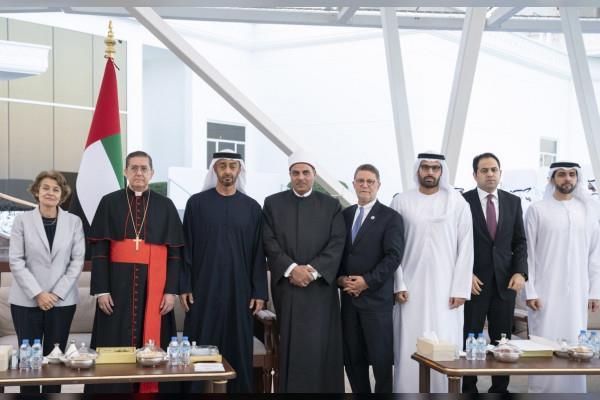 UAE- Mohamed bin Zayed receives members of the Higher Committee of ...
