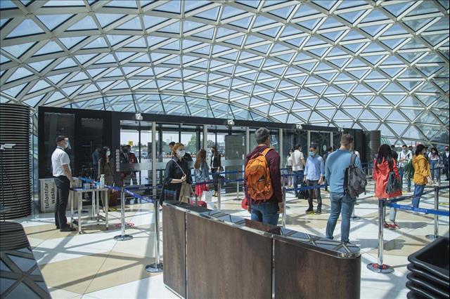 Azerbaijan launches e-service for air passengers to pass COVID-19 test Azerbaijan launches e-service for air passengers to pass COVID-19 test