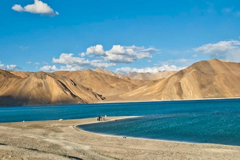 China Sets Up Military Base At Pangong Lake, Cutting Off Indian Army ...