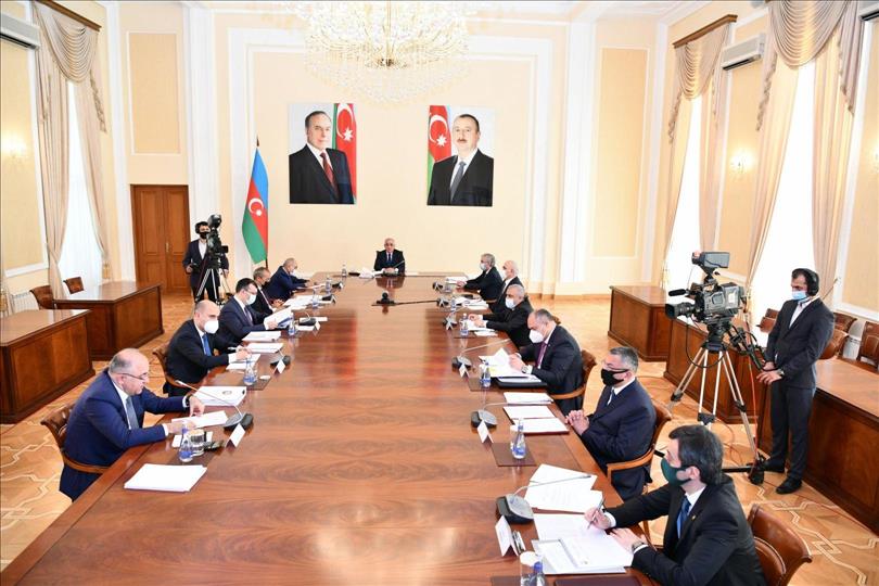 Azerbaijani Cabinet of Ministers discusses budget-related issues (PHOTO)