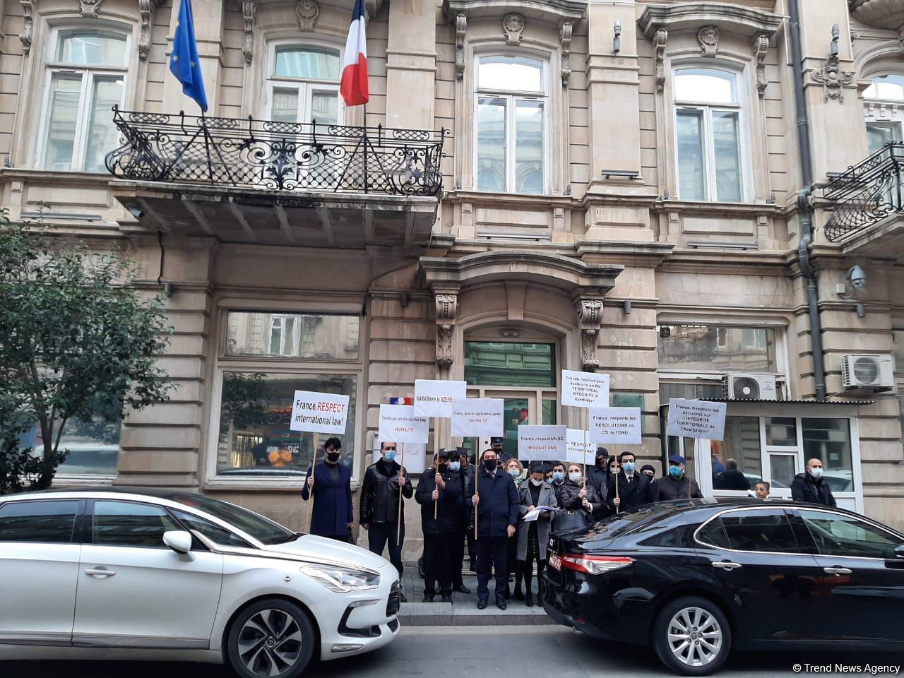 Civil Organizations Hold Rally In Front Of French Embassy In Menafn Com