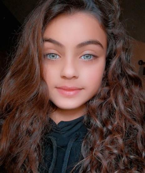 الاردن طفلة كيندر اللبنانية تخطف الأنظار بأحدث ظهور فيديو menafn com