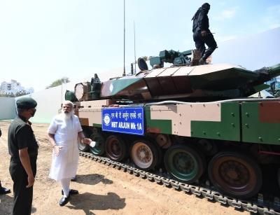 Modi hands over battle tank Arjun Mark 1A to Army (Lead) - Vimarsana News