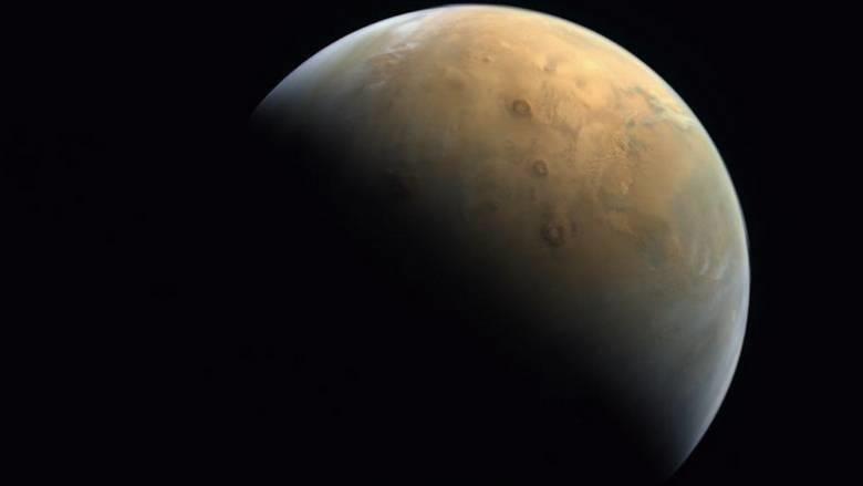 UAE Hope Probe's first image of Mars labelled, explained - Vimarsana News