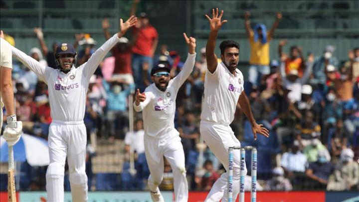 India vs England, 2nd Test: Visitors lose four wickets | NewsBytes - Vimarsana News