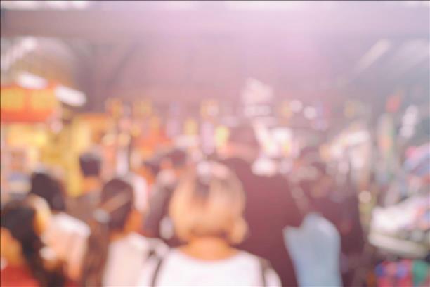 UAE coronavirus: Crowded supermarket shut down - Vimarsana News