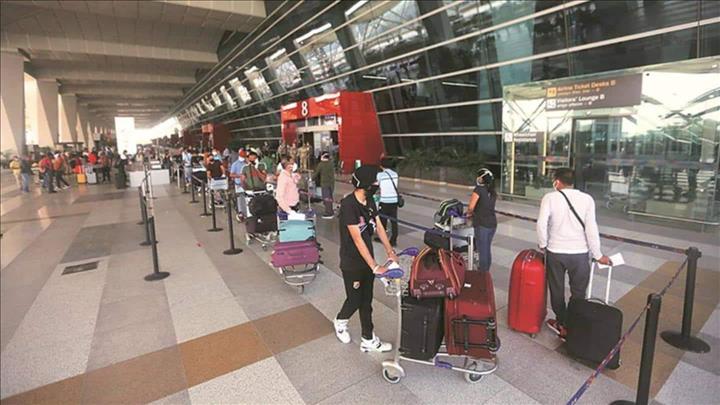 India- Delhi could bring back COVID-19 checks for domestic flyers | NewsBytes - Vimarsana News