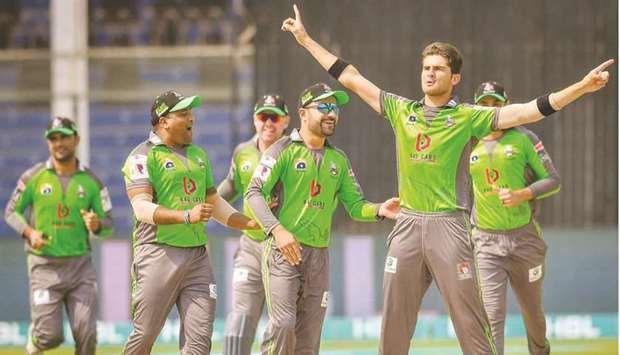 Afridi, Hafeez power Qalandars to four-wicket win - Vimarsana News