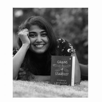 Mohanlal Gifts Big B Daughter Vismaya S Book Grains Of Stardust Menafn Com