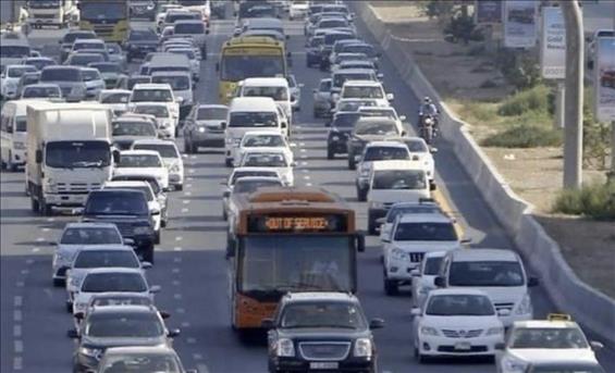 UAE traffic alert: Broken-down vehicle causes congestion on ... | MENAFN.COM