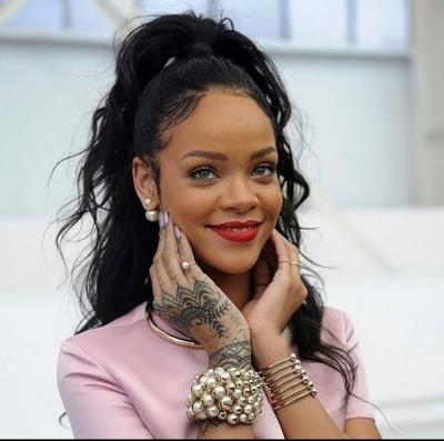 Man Asks Protester For Her Instagram Without Realising It S Rihanna Menafn Com