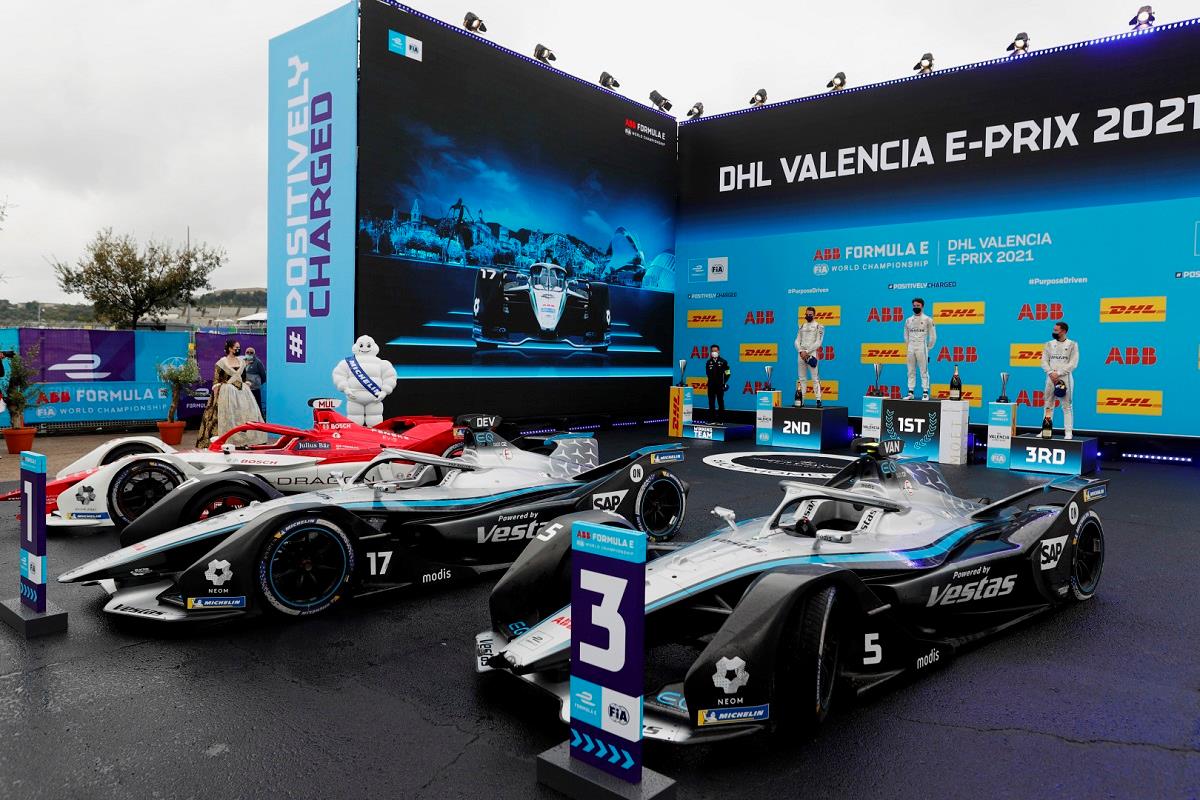 MERCEDES-EQ FORMULA E TEAM LEADS THE TEAMS' CHAMPIONSHIP AFTER VALENCIA E-PRIX - Vimarsana News