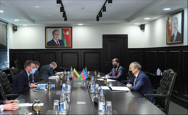 Azerbaidžanas nori plėsti prekybos ir ekonominius santykius su Lietuva – ministras (NUOTRAUKA)