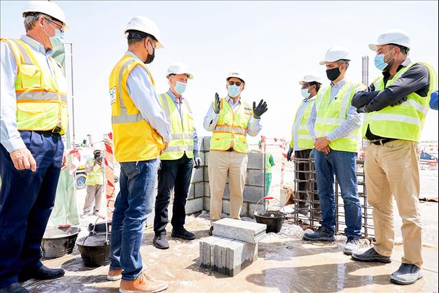 بدء المرحلة الأولى من مشروع الفلل الفاخرة بجزيرة الجبيل بدء المرحلة الأولى من مشروع الفلل الفاخرة بجزيرة الجبيل