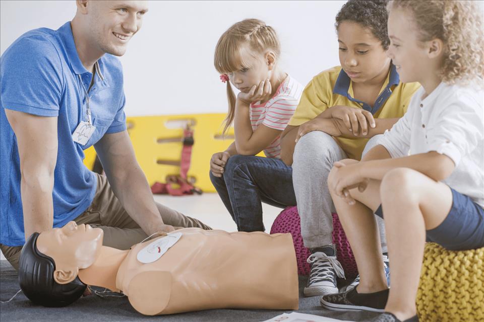 Is A Primary School Child Too Young To Learn First Aid Menafn Com