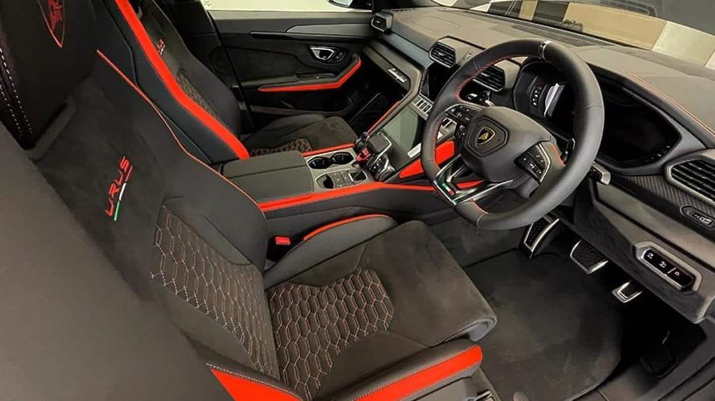 Lamborghini Urus графит