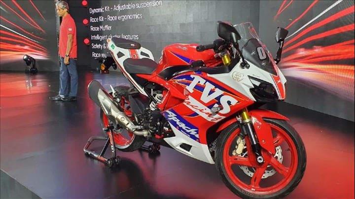 2021 TVS Apache RR 310 debuts at Rs. 2 