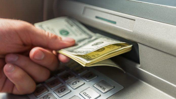 Several banks in Azerbaijan suspend accepting USD banknotes via ATMs
