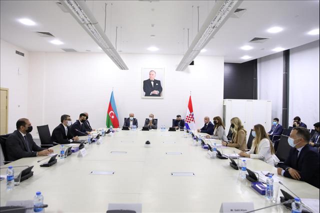 Baku hosts Azerbaijan-Croatia business forum