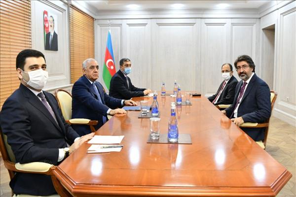Azerbaijani PM meets with Chairman of Turkish Banks Association