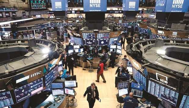 Qatar - Worries about a new strain of Covid-19 threaten Wall Street