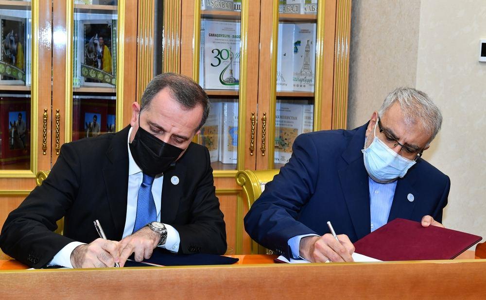 Azerbaijan, Iran and Turkmenistan sign swap gas supplies agreement (PHOTO)