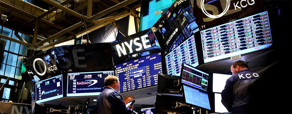 Techs lifts Wall Street