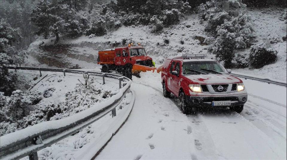 Snowfalls, heavy rains and strong winds hit Italy and Spain