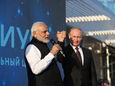  Ahead of his visit, Putin praises India as one of the hubs of a multipolar world 
