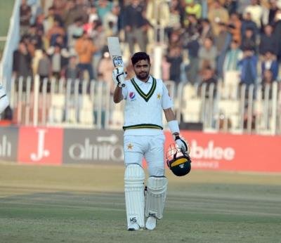  Pakistan crush Bangladesh by eight wickets; take 1-0 lead in Test series 