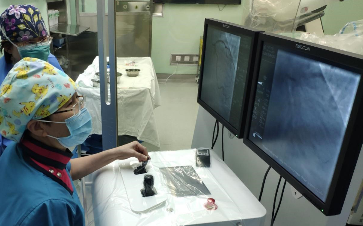 Robocath successfully completes first robotic coronary angioplasty  with R One in China
