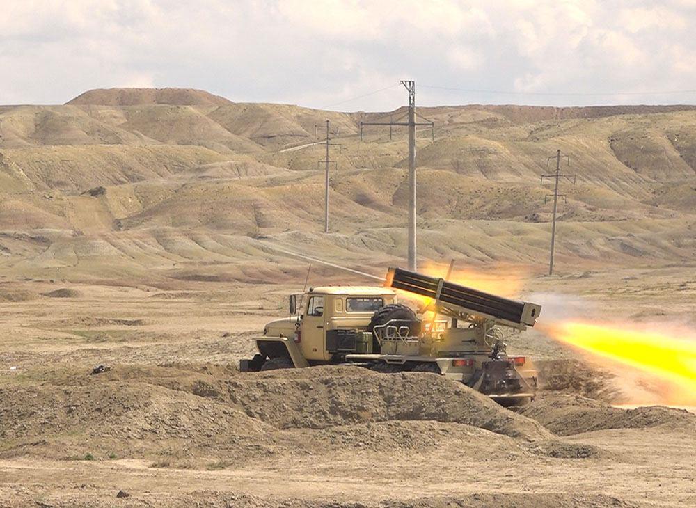 Azerbaijani Artillery Units hold live-fire exercises (PHOTO/VIDEO)