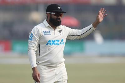  IND v NZ, 2nd Test: India reach 285/6 at lunch after twin strikes by Ajaz Patel (Ld) 