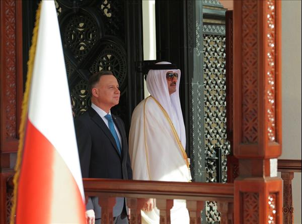 Qatar - Amir holds talks with Polish President