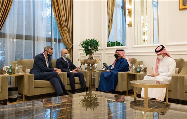 Qatar - Minister of Foreign Affairs meets Italy's Special Envoy to Libya