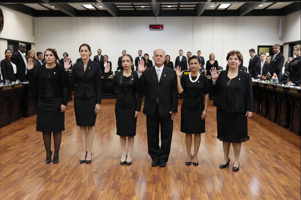 Photo of ¿Es Costa Rica un país que valora el liderazgo de las mujeres?