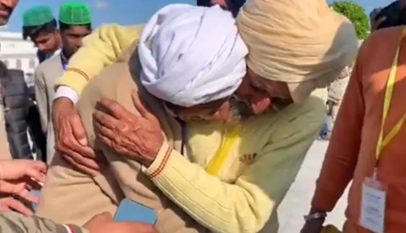 Sri Lanka - Two brothers, separated during partition, meet after 74 years at Kartarpur: Report