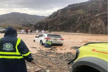 الاردن - السعودية.. انتشال غريق وإنقاذ آخرين في وادي لجب