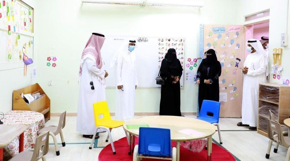 السعودية - مشرف توجيه طلابي: التحصين ليس شرطا لعودة طلبة الابتدائية ورياض الأطفال