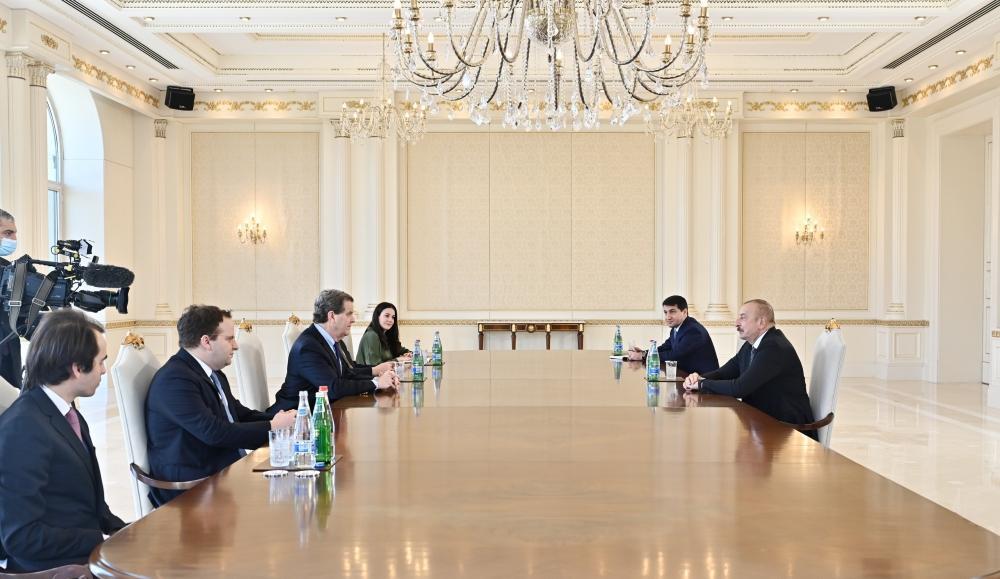 President Aliyev receives delegation led by American Jewish Committee CEO
