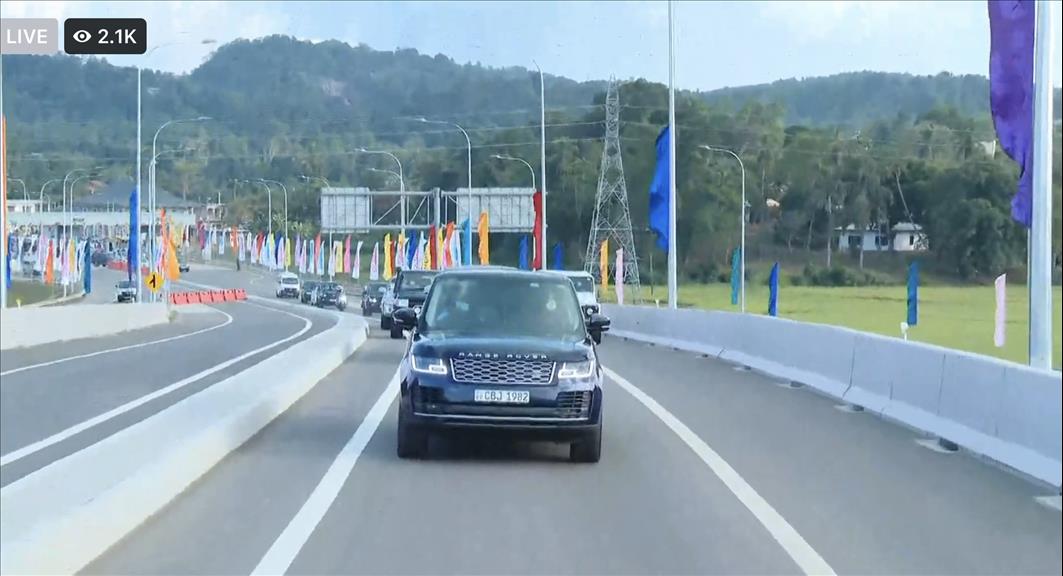 Sri Lanka - Mirigama to Kurunegala stretch of Central Expressway opened