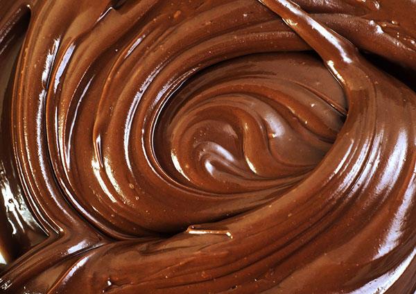 الاردن - في الشتاء.. 6 وصفات لعمل صلصة الشوكولاتة بالكاكاو‎‏