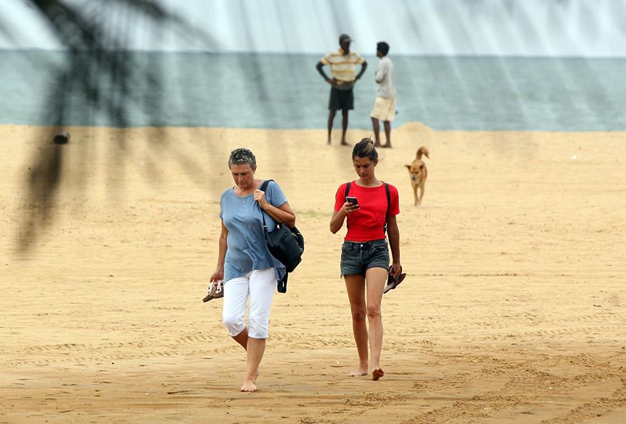 Sri Lanka - SLTDA warns“Foreigners Only” tourist establishments