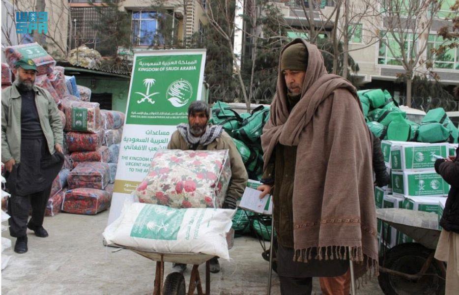 Saudi - KSrelief Distributes about 20 Tons of Food and Shelter Aid in Kabul, Afghanistan