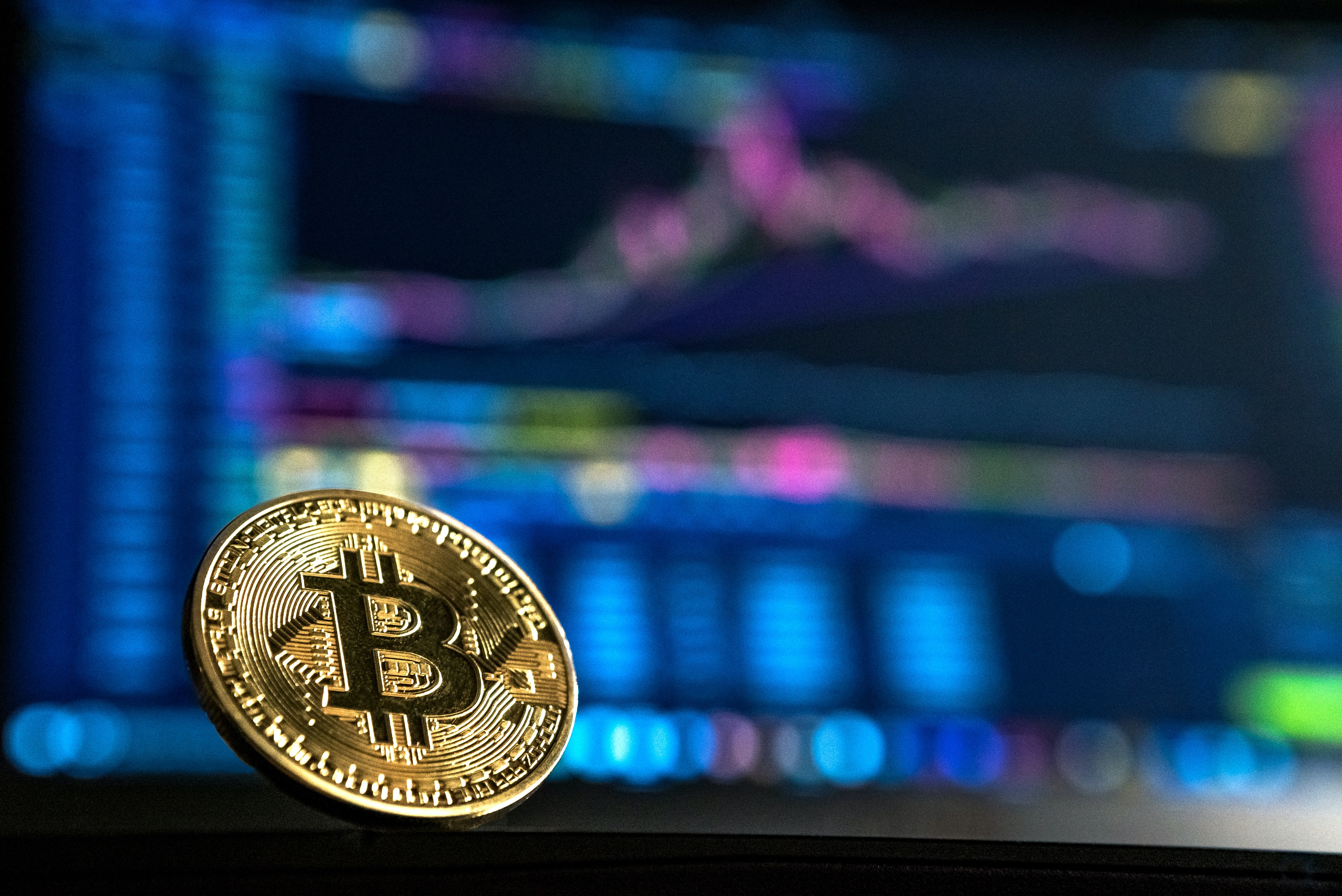 Experts’ Advice on Bitcoin Investments