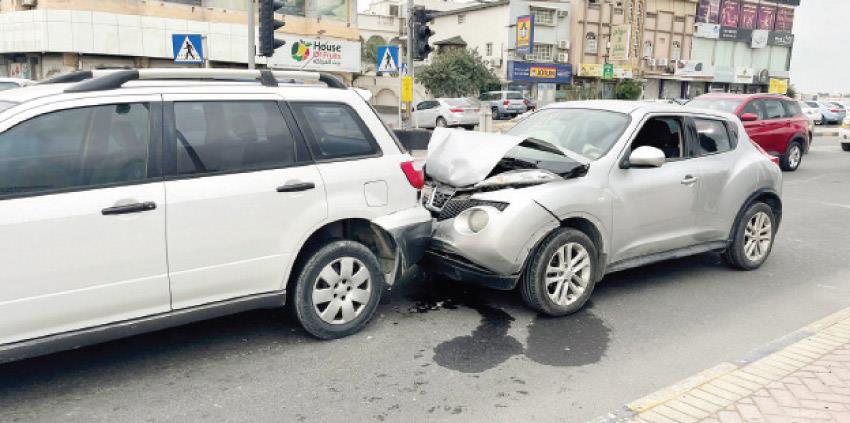 البحرين - تضرر سيارتين في حادث مروري بسبب عدم ترك المسافة القانونية