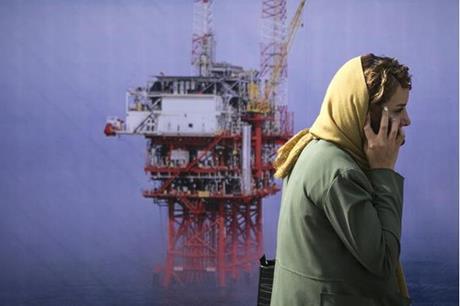 الاردن - وزير النفط الإيراني: أبرمنا اتفاقات مع روسيا ستؤدي قريبا إلى توقيع عقود
